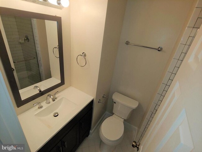 Building Photo - 1619 Howard Chapel Ct