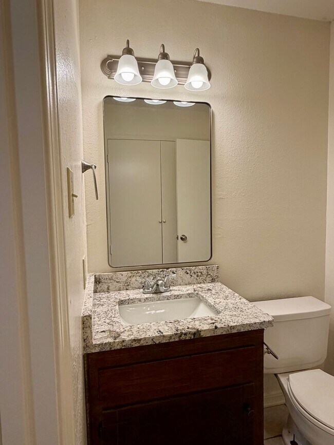 Building Photo - 402 Fawn Trail