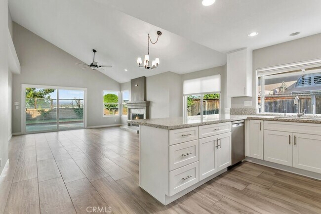 Building Photo - 28645 Via Pasatiempo