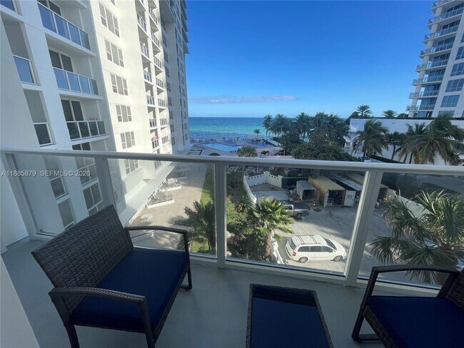 Building Photo - 3505 S Ocean Dr