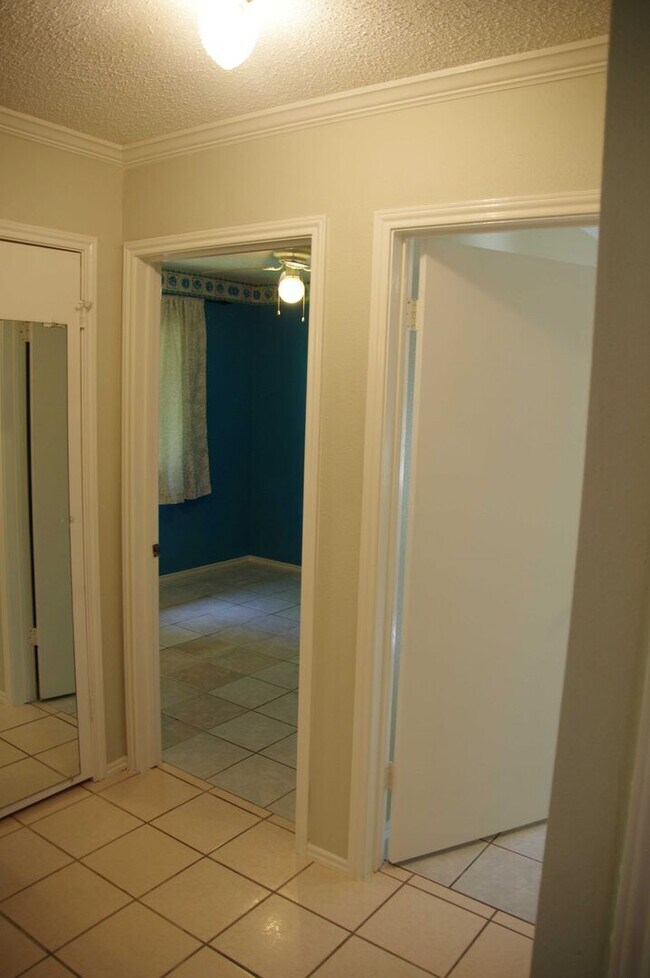 Building Photo - 8015 Forest Ash