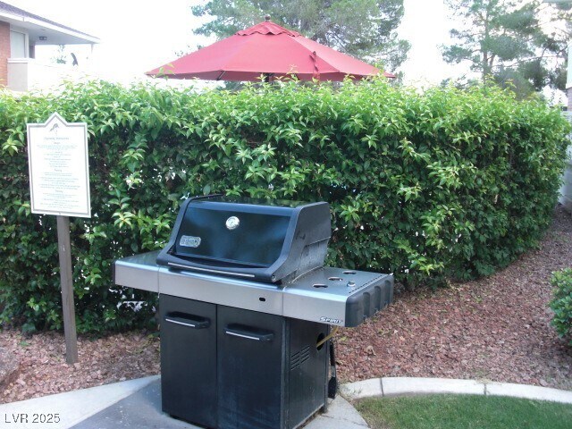 Building Photo - 793 Oakmont Ave