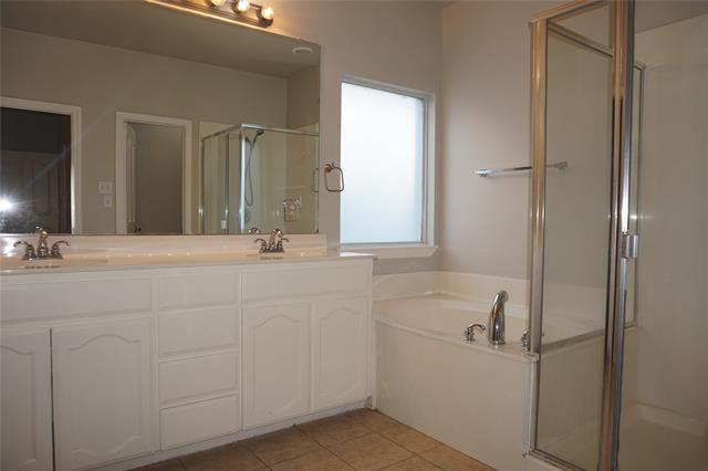 Building Photo - 5613 Penwell Dr