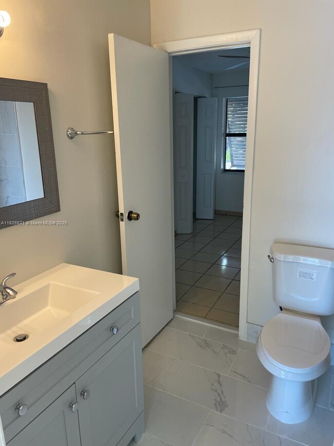 Building Photo - 6862 NW 173rd Dr