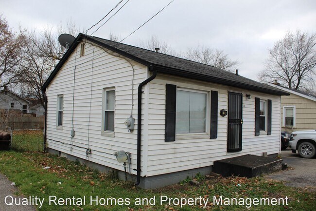 Primary Photo - 2 br, 1 bath House - 1230 E Hemphill Rd