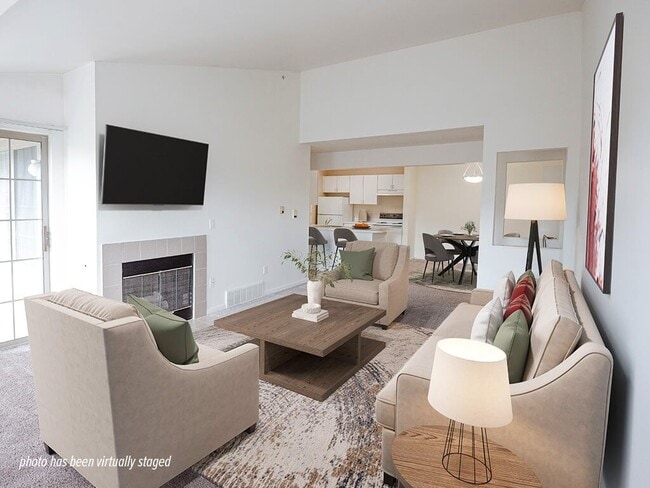 Building Photo - River Oaks