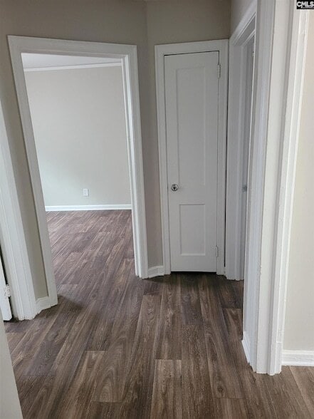 Building Photo - 332 S Bull St