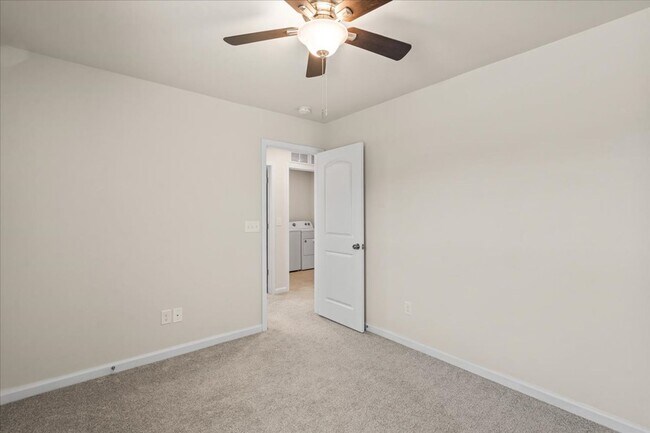 Building Photo - 4529-1 Iron Oak Ln