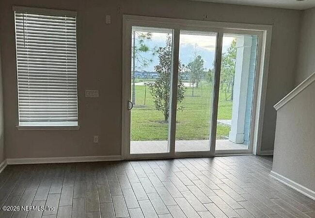 Building Photo - 378 Brandon Lks Dr