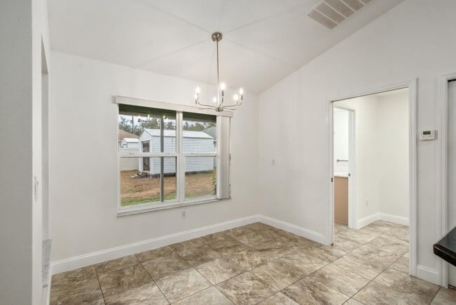 Building Photo - 8511 SE 158th Pl