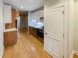 Building Photo - 5553 N Magnolia Ave