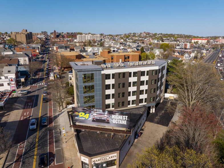 Building Photo - 319 Broadway