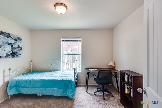 Building Photo - 5102 Screaming Eagle Cir