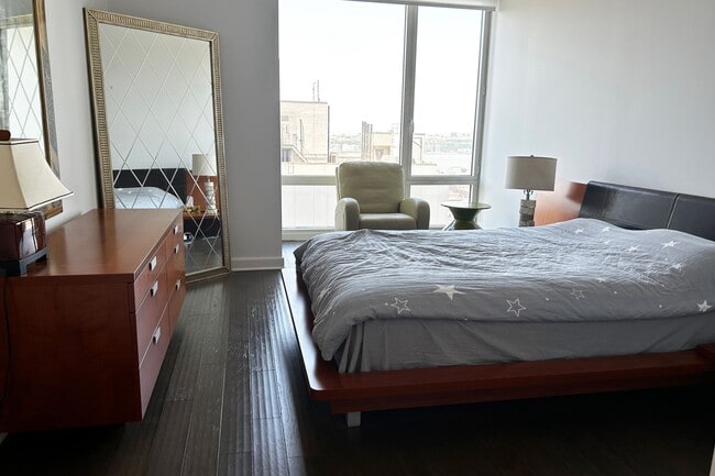 Building Photo - 247 W 46th St