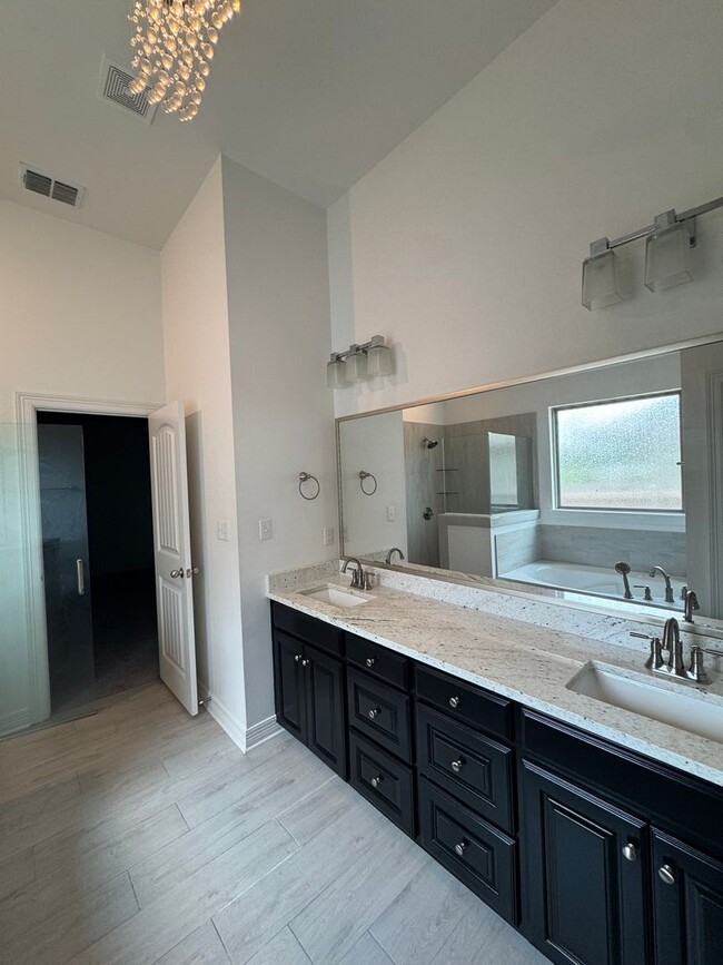 Building Photo - Rental Property