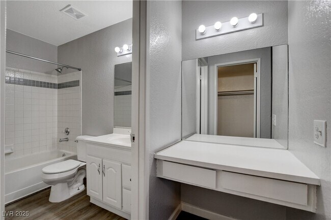 Building Photo - 5260 Mission Monterey Ln