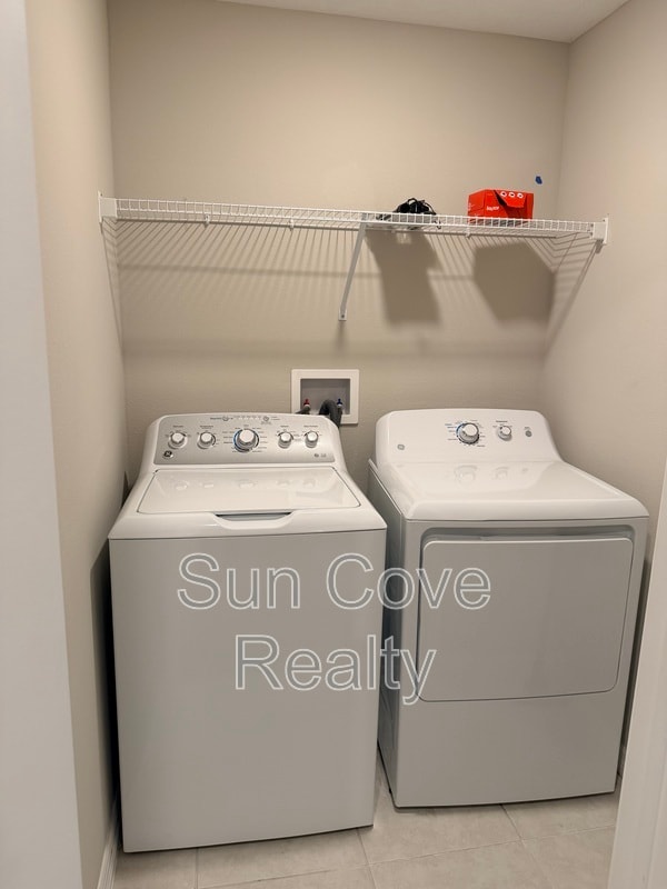 Building Photo - 10454 Shady Preserve Dr