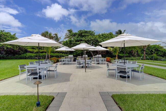 Building Photo - 333 NE 21st Ave