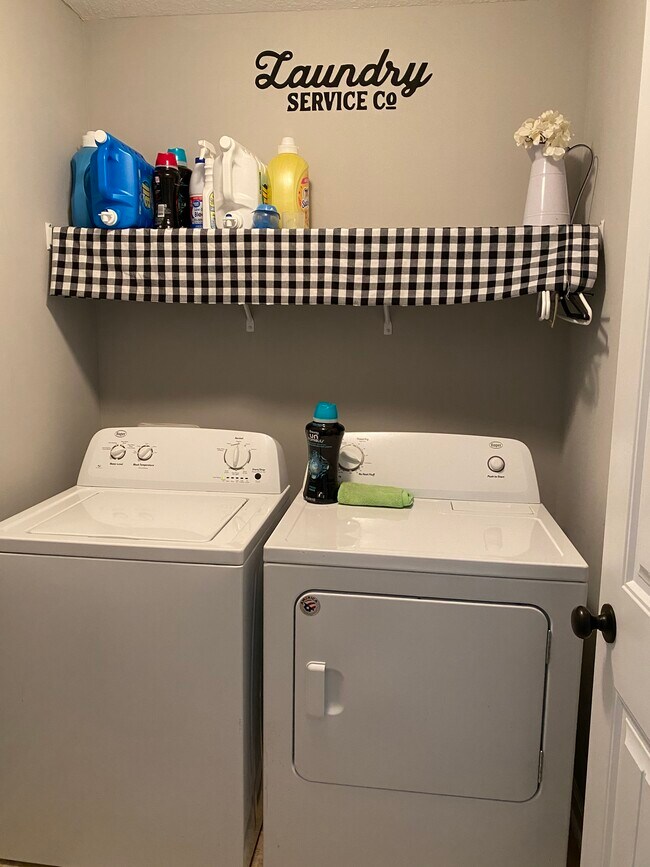 Building Photo - 1098 Marne Blvd