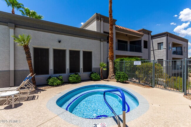 Building Photo - 10401 N Saguaro Blvd