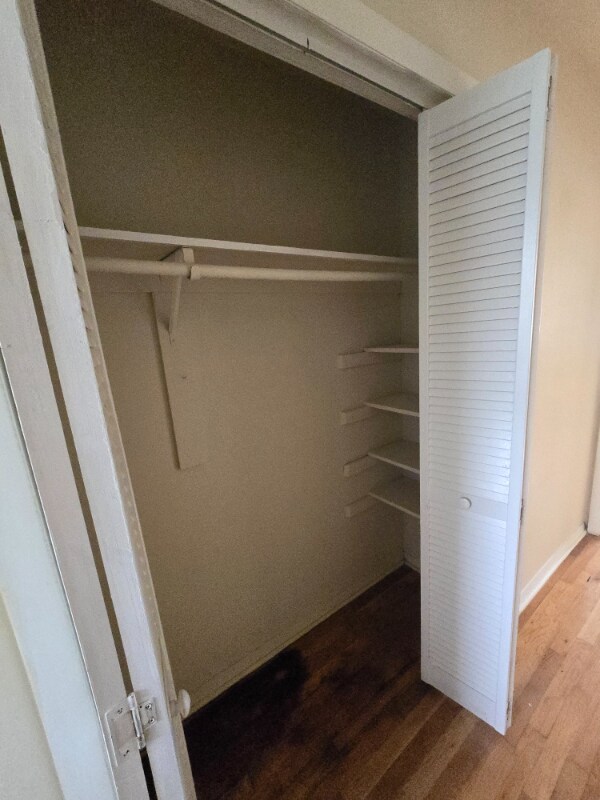 Building Photo - 3206 Ellwood Ave