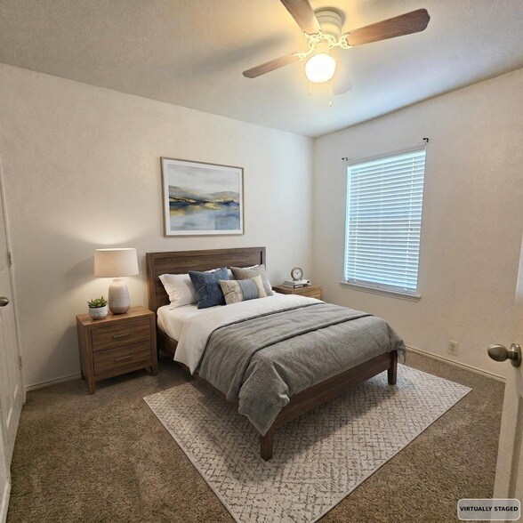 Building Photo - 10741 Traymore Dr