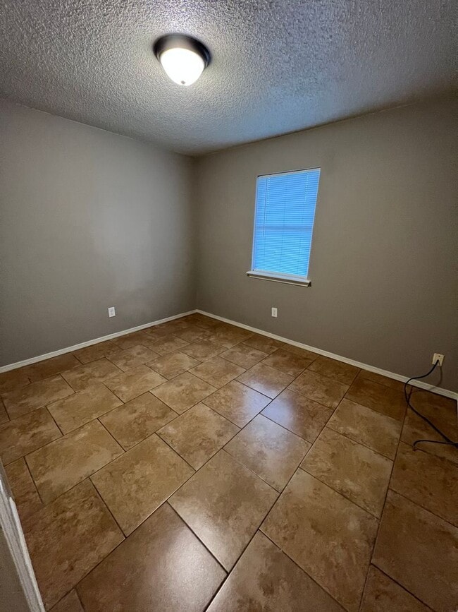 Building Photo - 3605 Rickey Dr