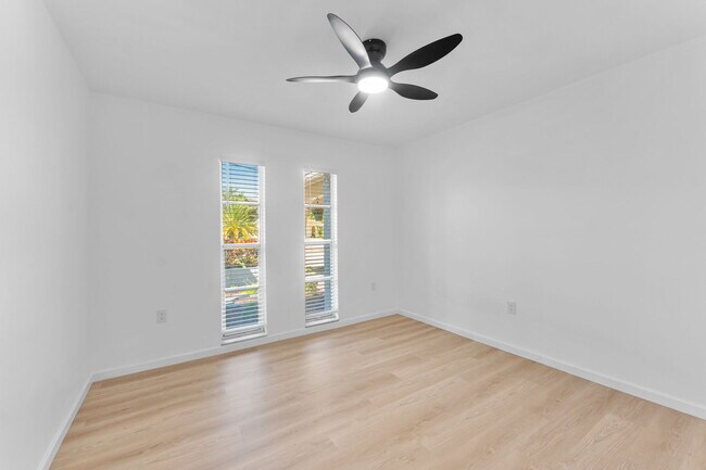 Building Photo - 8515 Indies Dr