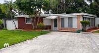 Building Photo - 10212 117 Dr N