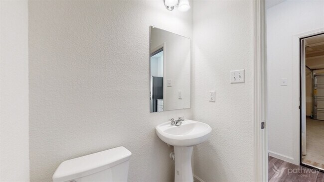 Building Photo - Move-in ready home in Fort Worth!