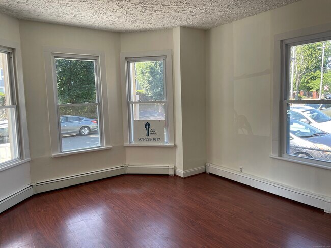 Building Photo - 418 Atlantic St