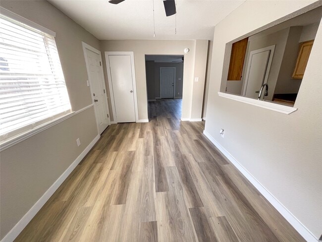 Building Photo - 4612 W Orange St