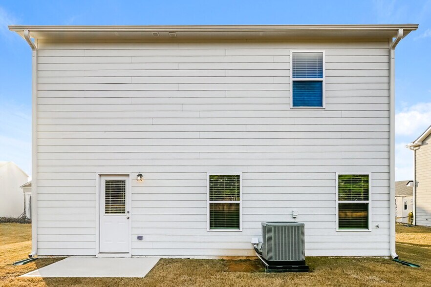 Building Photo - 295 Limestone Cir