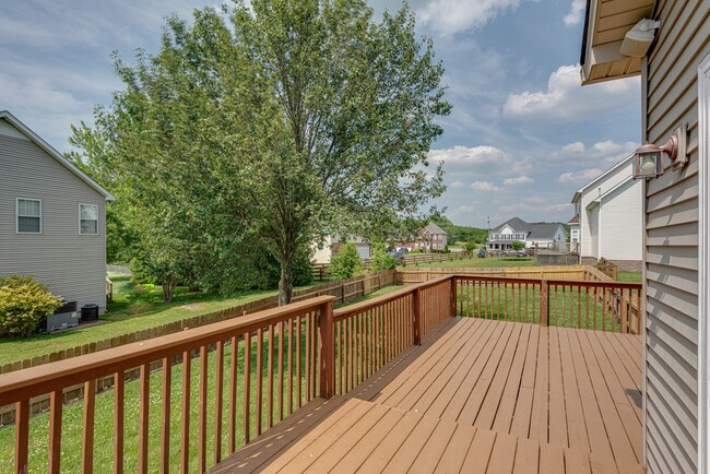 Building Photo - 3400 McGee Cove