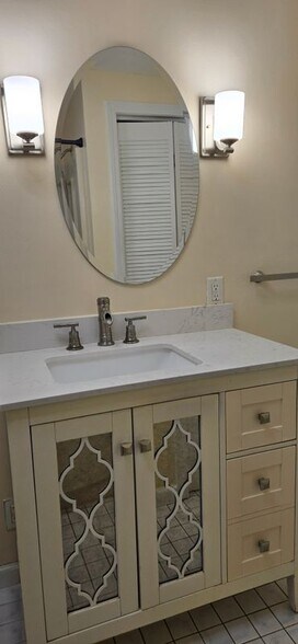 Building Photo - 92 Flagler St