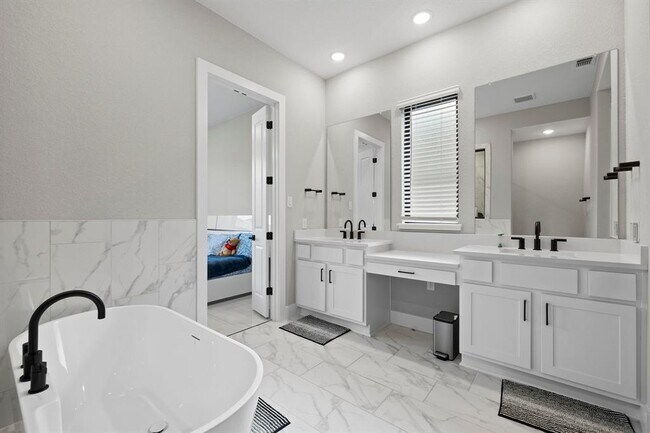 Building Photo - 1008 Willie Rnch Wy