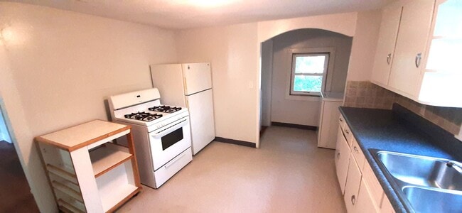 Building Photo - 504 S Aurora St