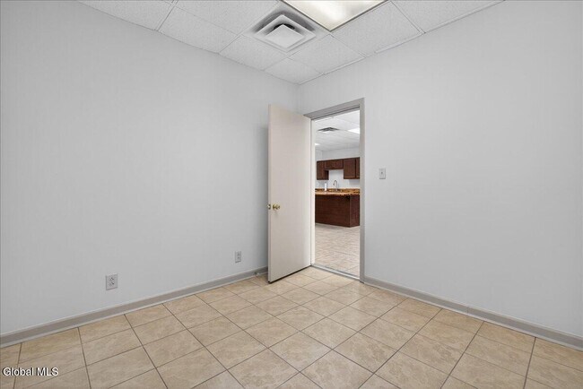 Building Photo - 54 Freemans Bridge Rd