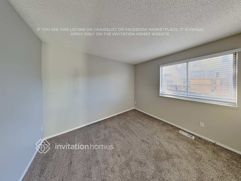 Building Photo - 12181 Newport Dr