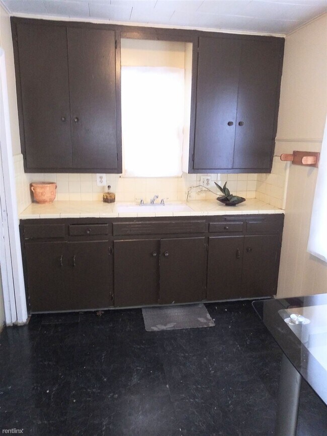 Building Photo - 3 br, 1 bath House - 15873 Blackstone St 1...