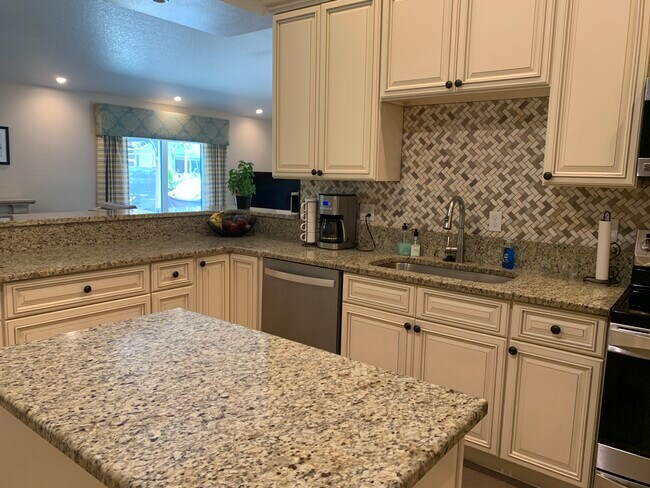 Building Photo - 3727 Egret Dunes Dr