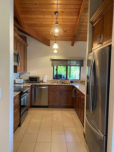 Building Photo - 4103 N Paua Way