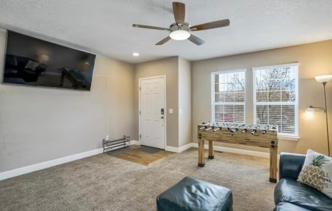 Building Photo - 10904 Cascading Spring Cir