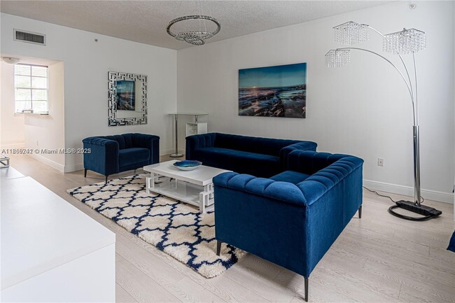 Building Photo - 2069 S Ocean Dr