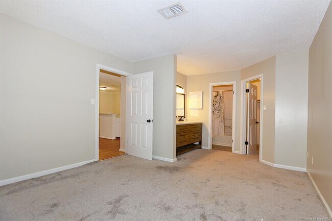 Building Photo - 103 Stratford Dr