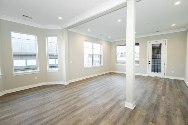 Building Photo - 2 bedroom in Carmel IN 46032