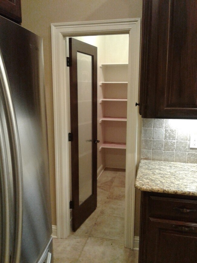 Building Photo - ** BEAUTIFUL 3/2 HOME IN TIBURON **