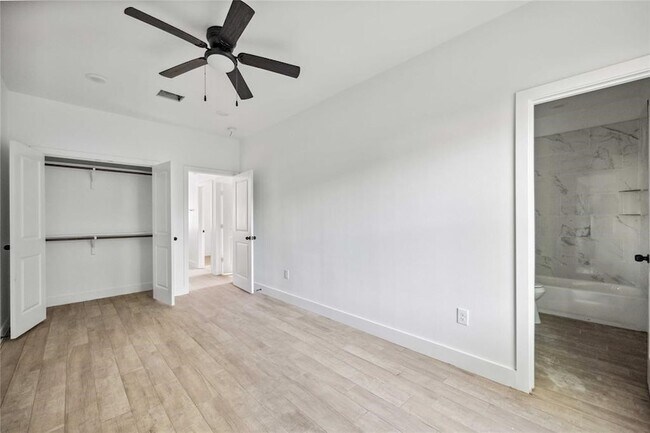 Building Photo - 5122 Southwind St