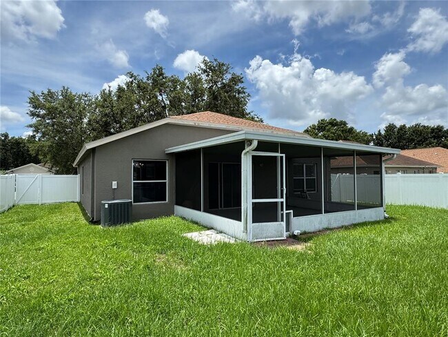 Building Photo - 12827 Early Run Ln