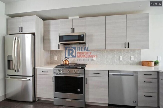 Building Photo - 405 Harrison St